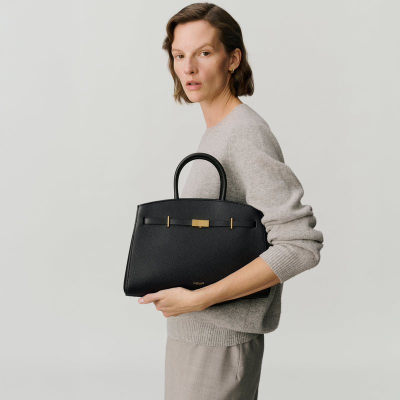 The Midi Hudson - black small grain -