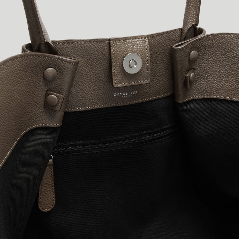 The New York - dark taupe small grain -